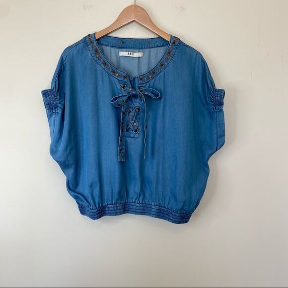 BNCI blue chambray tie front embroidered studded short sleeve boho western top M - Picture 13 of 13